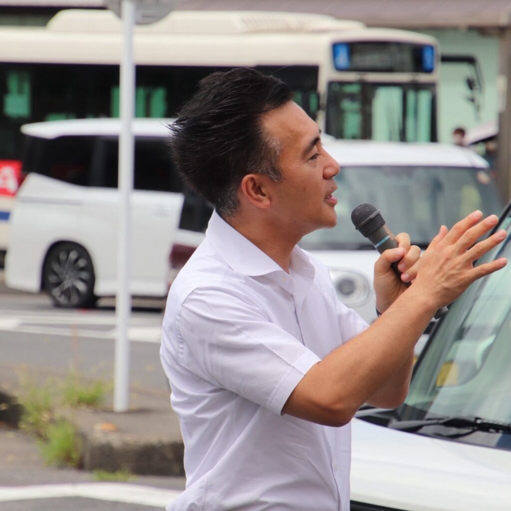 8月15日 終戦記念日 春日部駅にて街頭演説 非核三原則に触れました。