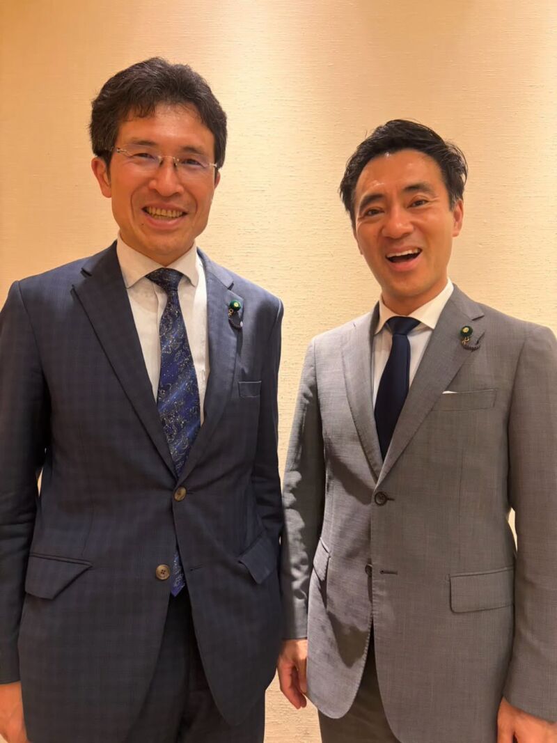 Image for the Tweet beginning: 新妻ひでき前参議院議員を応援する
東京新妻会の会合に参加しました！！

議員同期で、大学の先輩でもある新妻さん、
宇宙飛行士まであと一歩だった、ボディビルダーだった、と経歴の異色さも話題ですが、何よりも党派をこえて愛されるそのお人柄、尊敬します。 